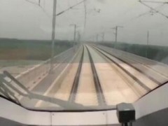 中国铁路启动智能高铁自动驾驶试验 最高时速达350公里