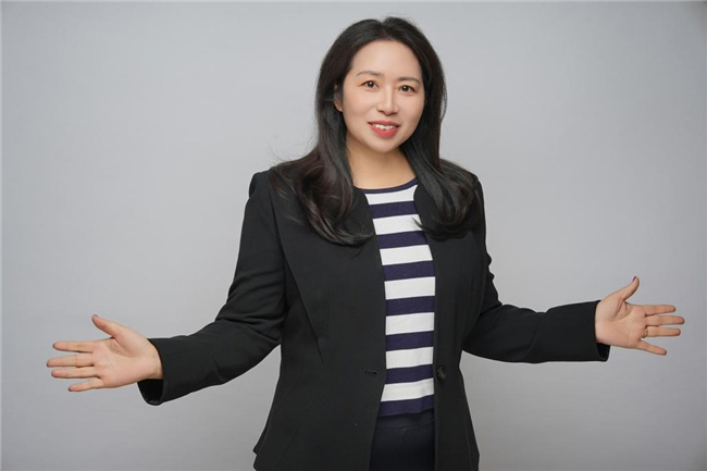 数据驱动未来：赵春燕以技术创新重塑数据分析新格局
