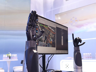 自研电缸+万台订单构筑产业壁垒，曦诺未来领航灵巧手量产时代