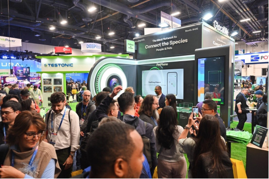 优克联CES首发PetCam宠物摄像头