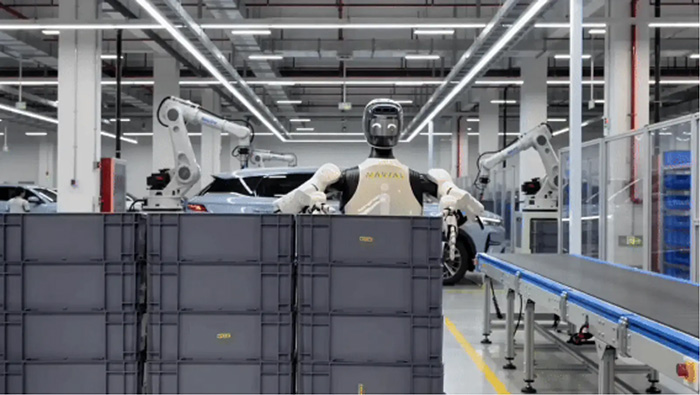 NAVIAI人形机器人亮相国际顶会 LogiMAT