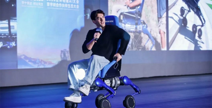 宇树王兴兴:全世界对AI的信仰都还不够,包括我自己 宇树王兴兴:全世界对AI的信仰都还不够,包括我自己